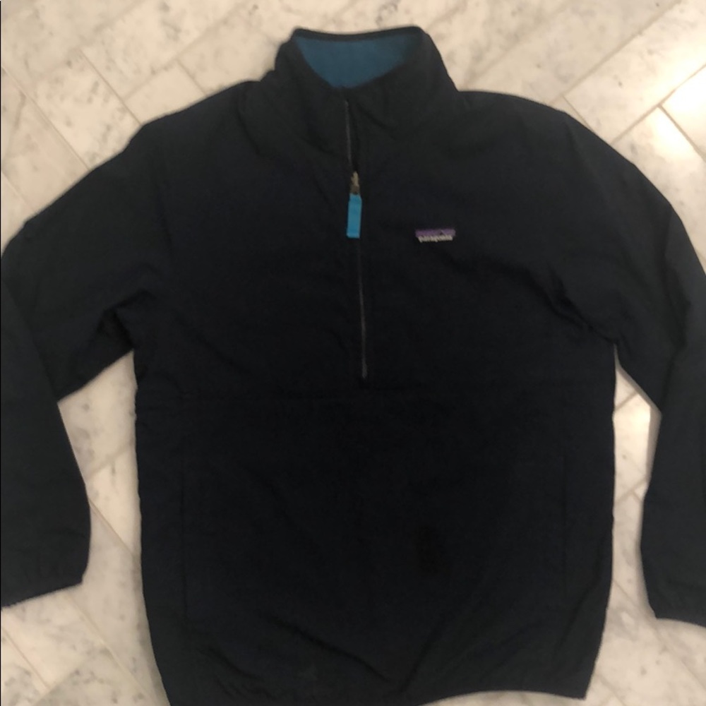 Patagonia Black Half-Zip Pullover with Teal Lining